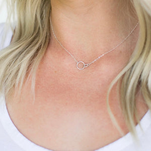 18" silver tiny links necklace
